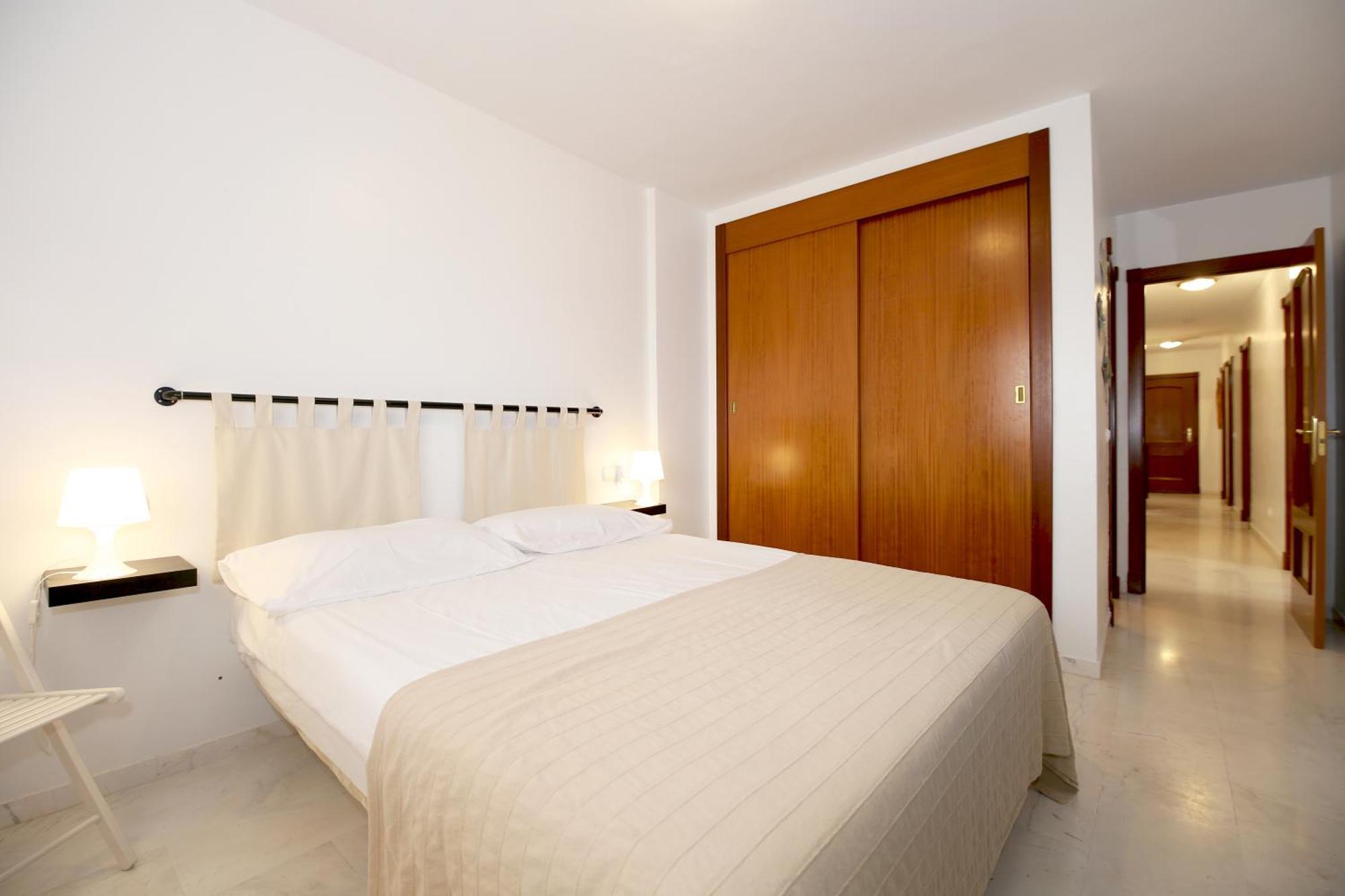 Estepona Town Apartment Carmen Exterior photo