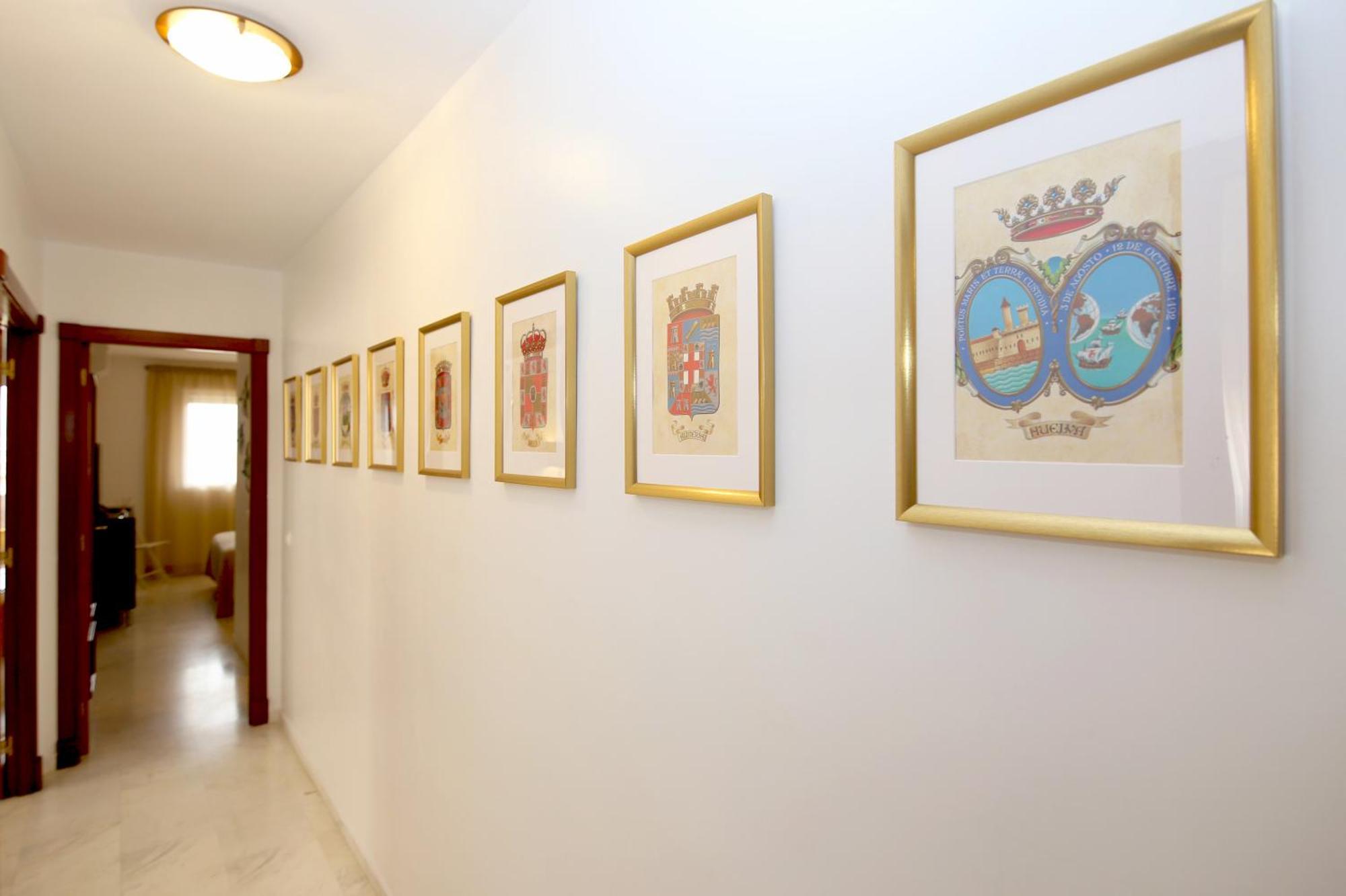 Estepona Town Apartment Carmen Exterior photo